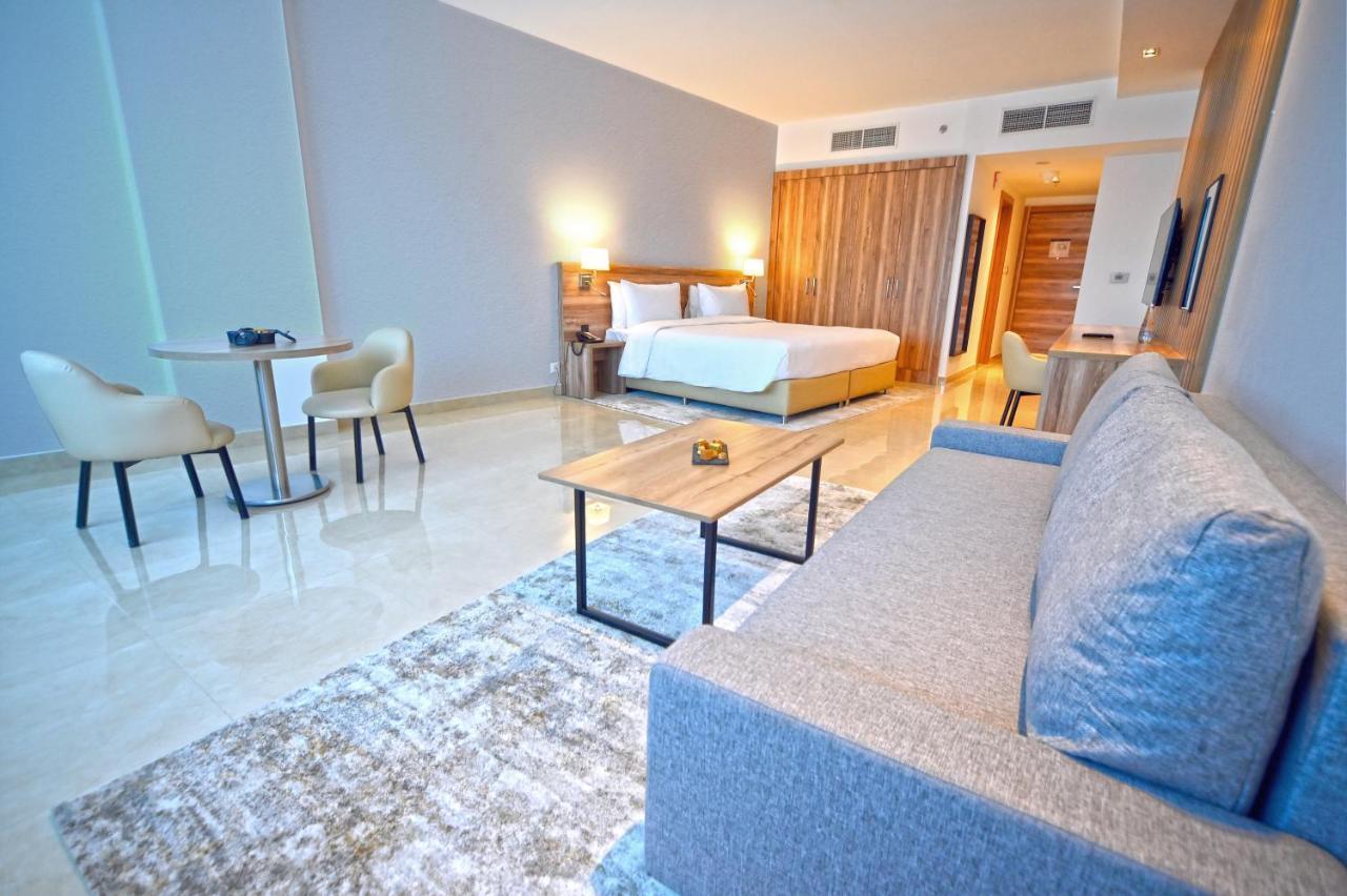 Pyramisa Hotel Apartments Dubaj Exteriér fotografie